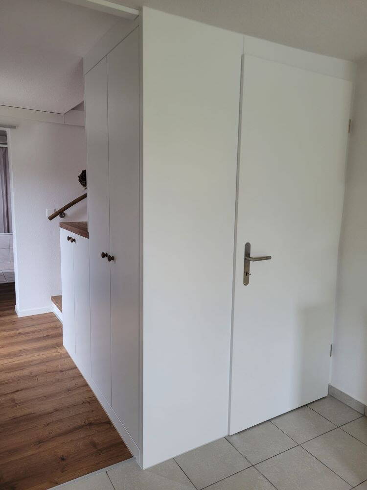 Innentür und Wandschrank