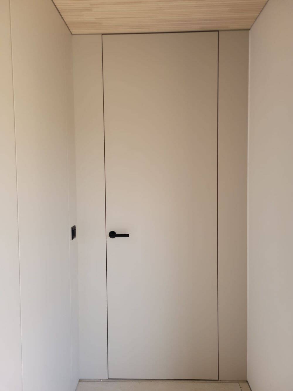 Innentür und Wandschrank